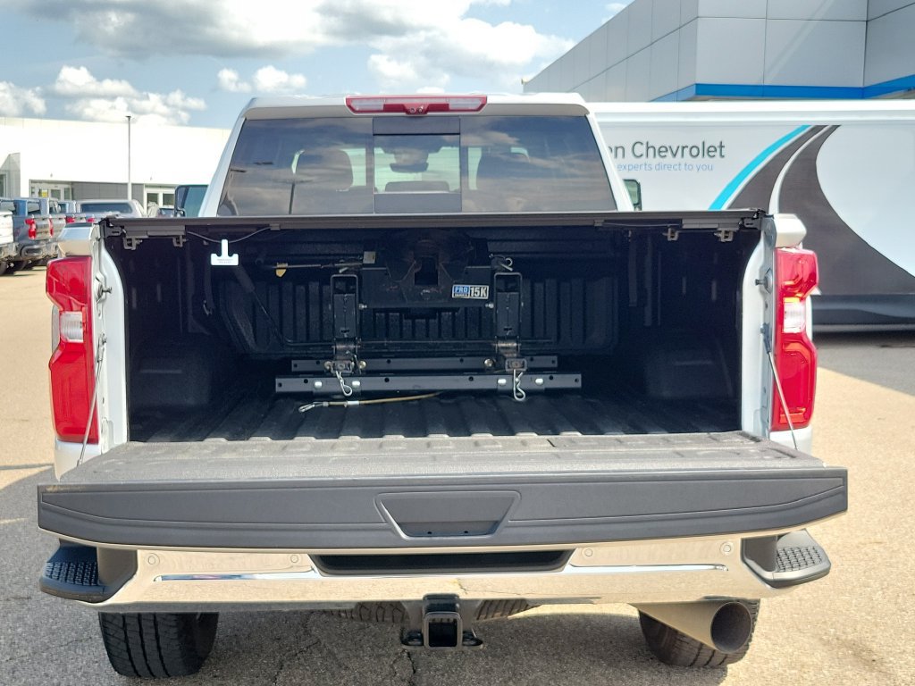 Certified 2022 Chevrolet Silverado 2500 LTZ w/ LTZ Plus Package AWD/4WD image 41