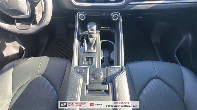 Used 2024 Toyota Grand Highlander XLE image 9