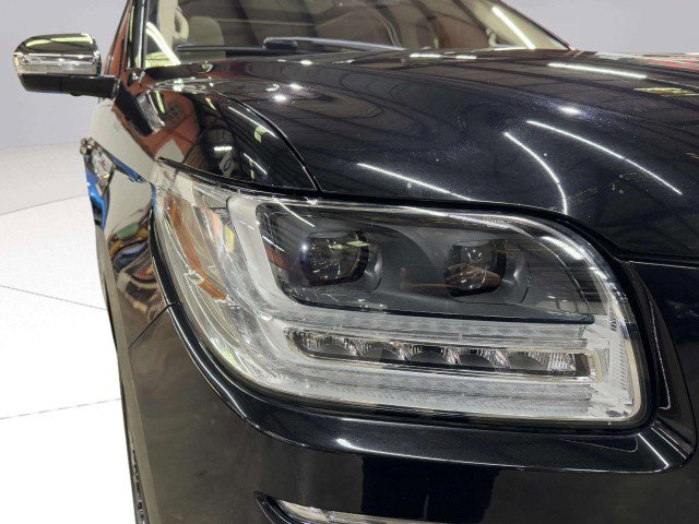 Used 2020 Lincoln Navigator L Black Label w/ Cargo Convenience Package image 16