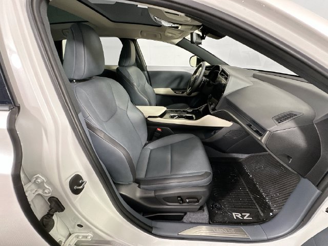 Used 2023 Lexus RZ 450e Premium w/ Technology Package AWD/4WD image 29