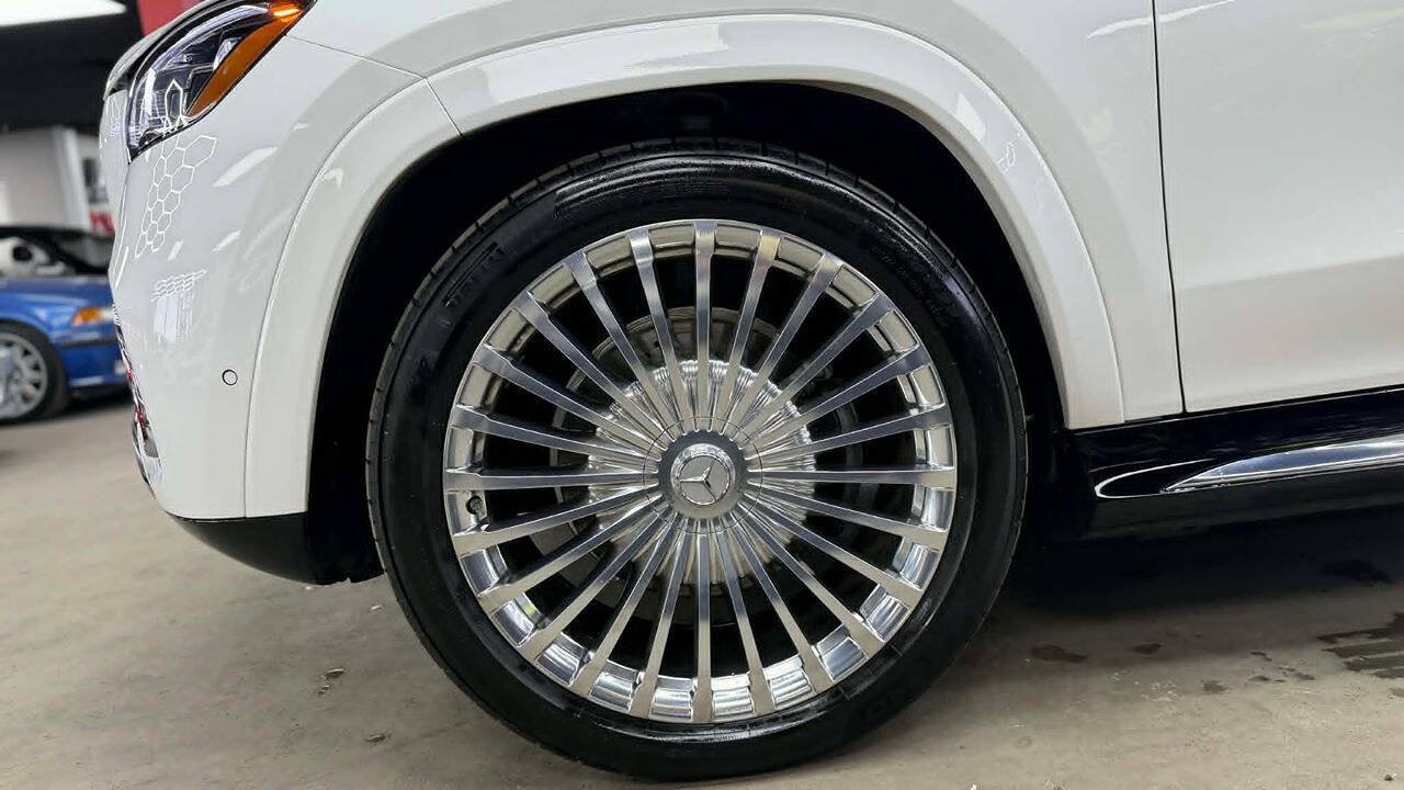 Used 2026 Mercedes-Benz Maybach GLS 600 4MATIC image 29