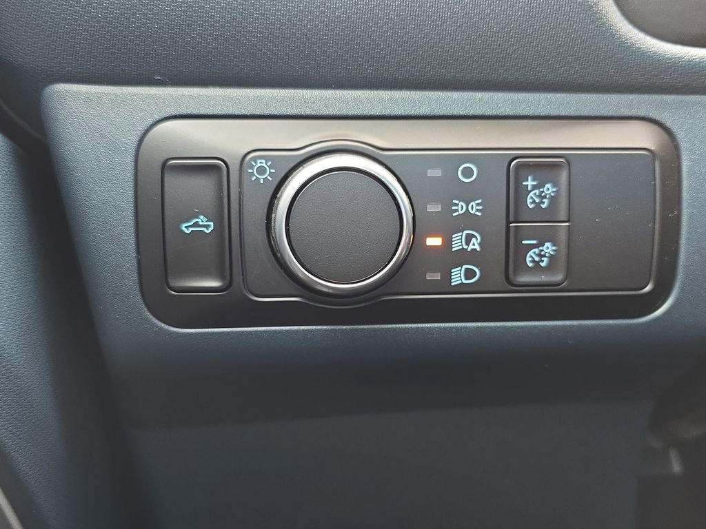 New 2026 Ford Maverick Lariat w/ Black Appearance Package image 31