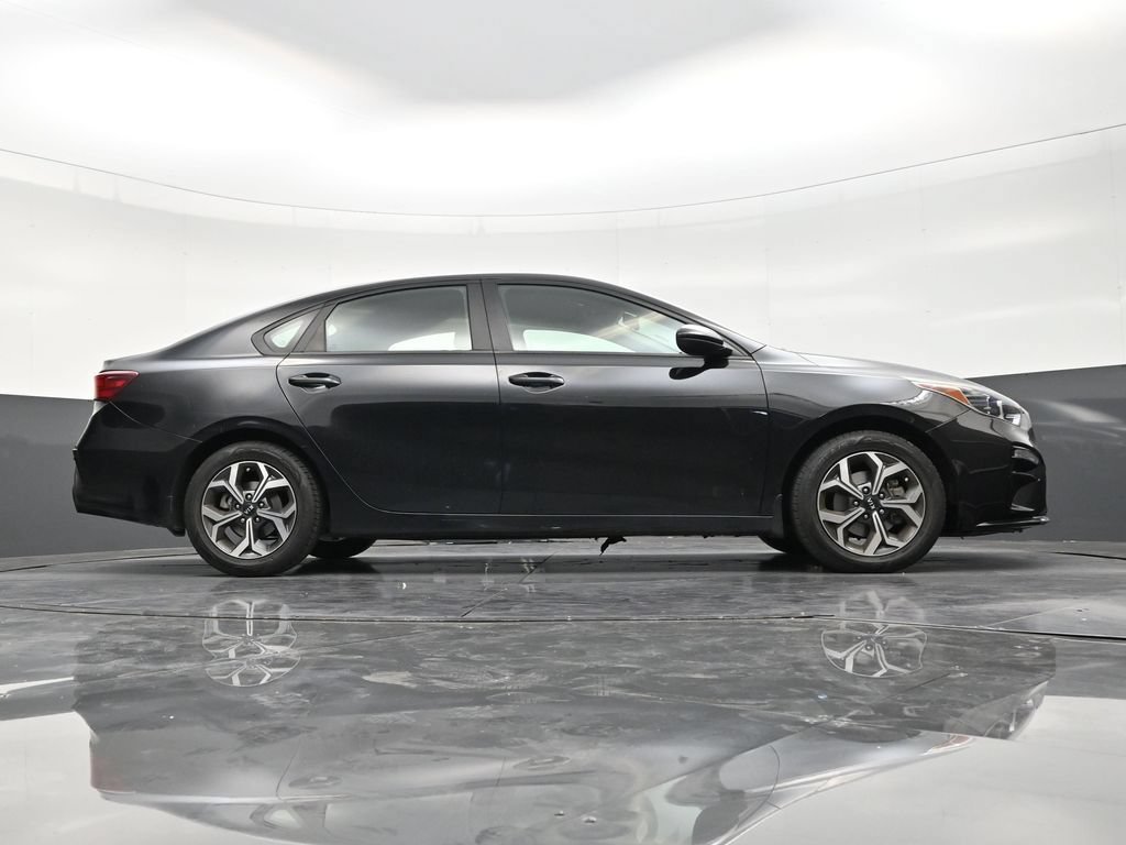 Used 2020 Kia Forte LXS FWD image 25