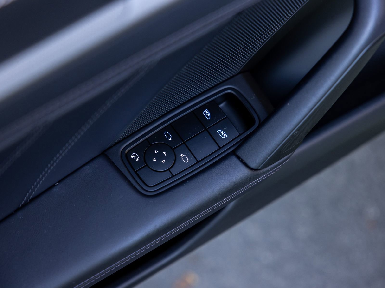 Certified 2025 Porsche 911 Carrera image 39