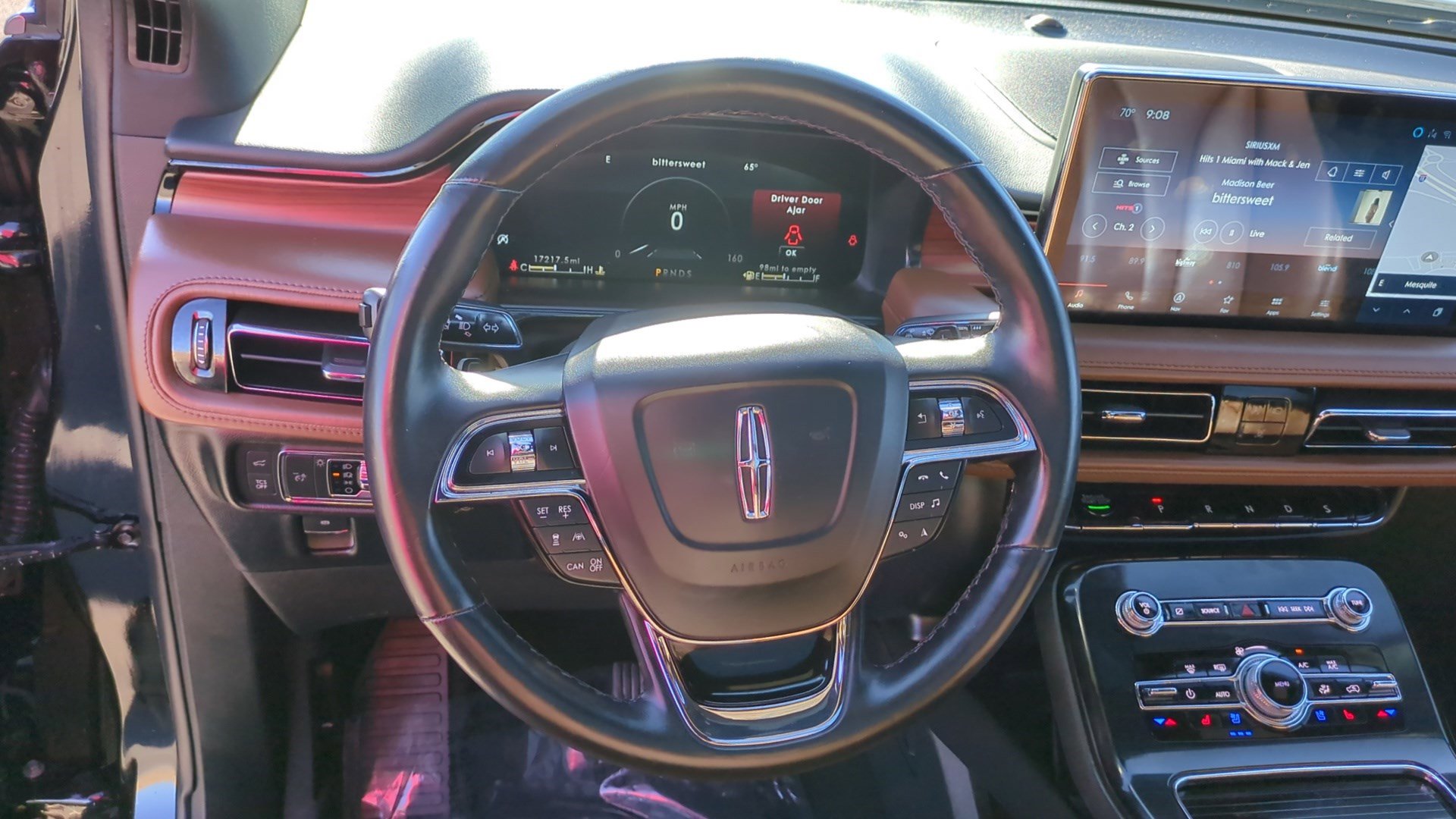 Used 2022 Lincoln Nautilus Reserve image 17