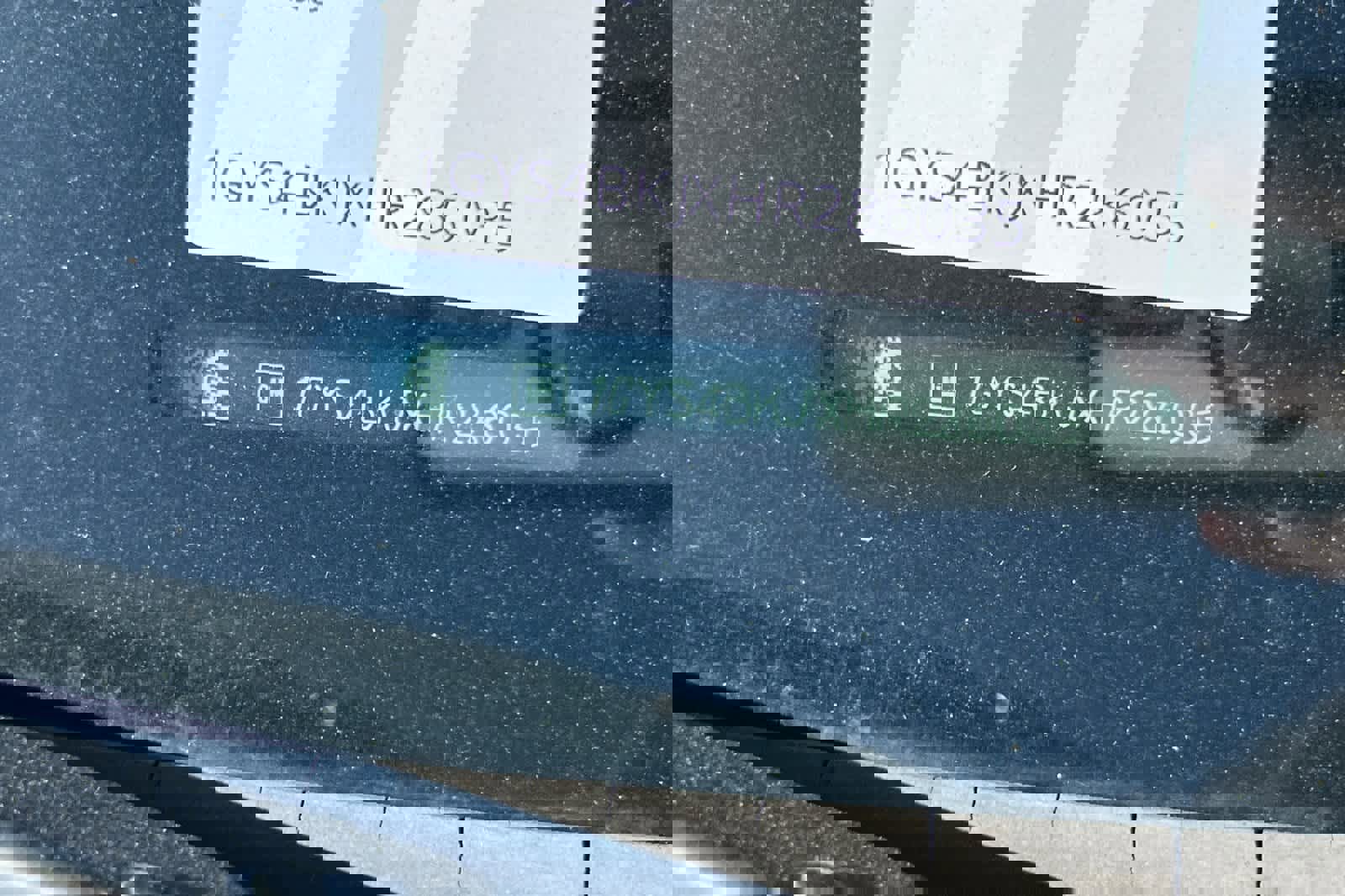 Used 2017 Cadillac Escalade Luxury image 23