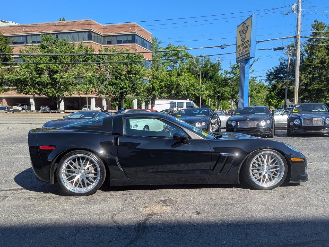 Used 2005 Chevrolet Corvette Coupe w/ Preferred Equipment Group RWD image 6