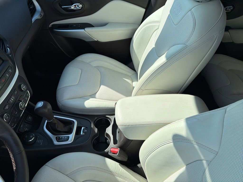 Used 2018 Jeep Cherokee Overland w/ Technology Group image 49