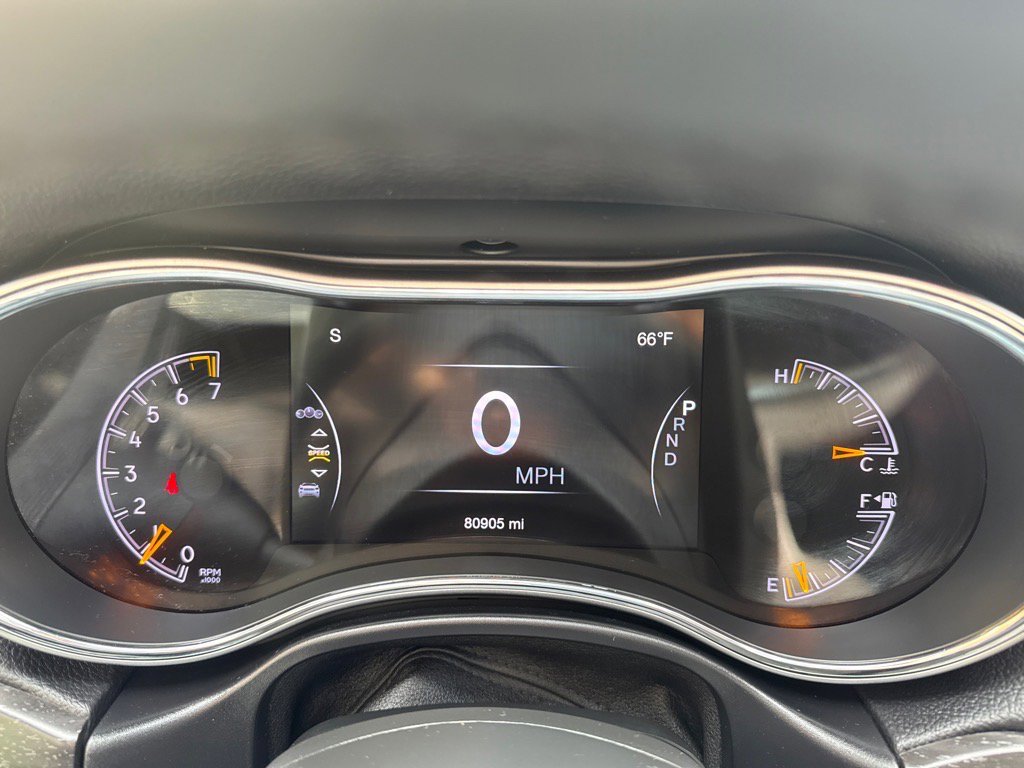 Used 2018 Jeep Grand Cherokee Limited image 16