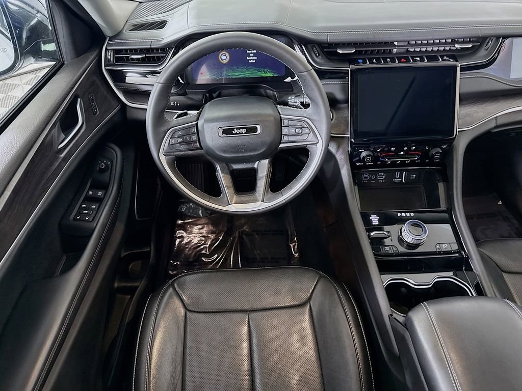 Used 2022 Jeep Grand Cherokee Limited 4xe w/ Luxury Tech Group II image 4