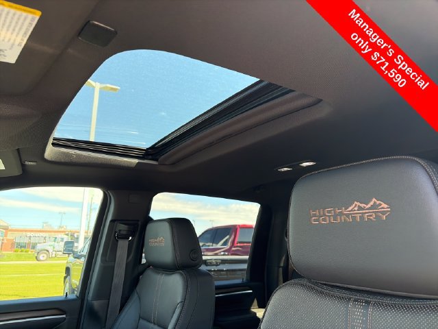 Used 2025 Chevrolet Silverado 3500 High Country w/ High Country Premium Package AWD/4WD image 28