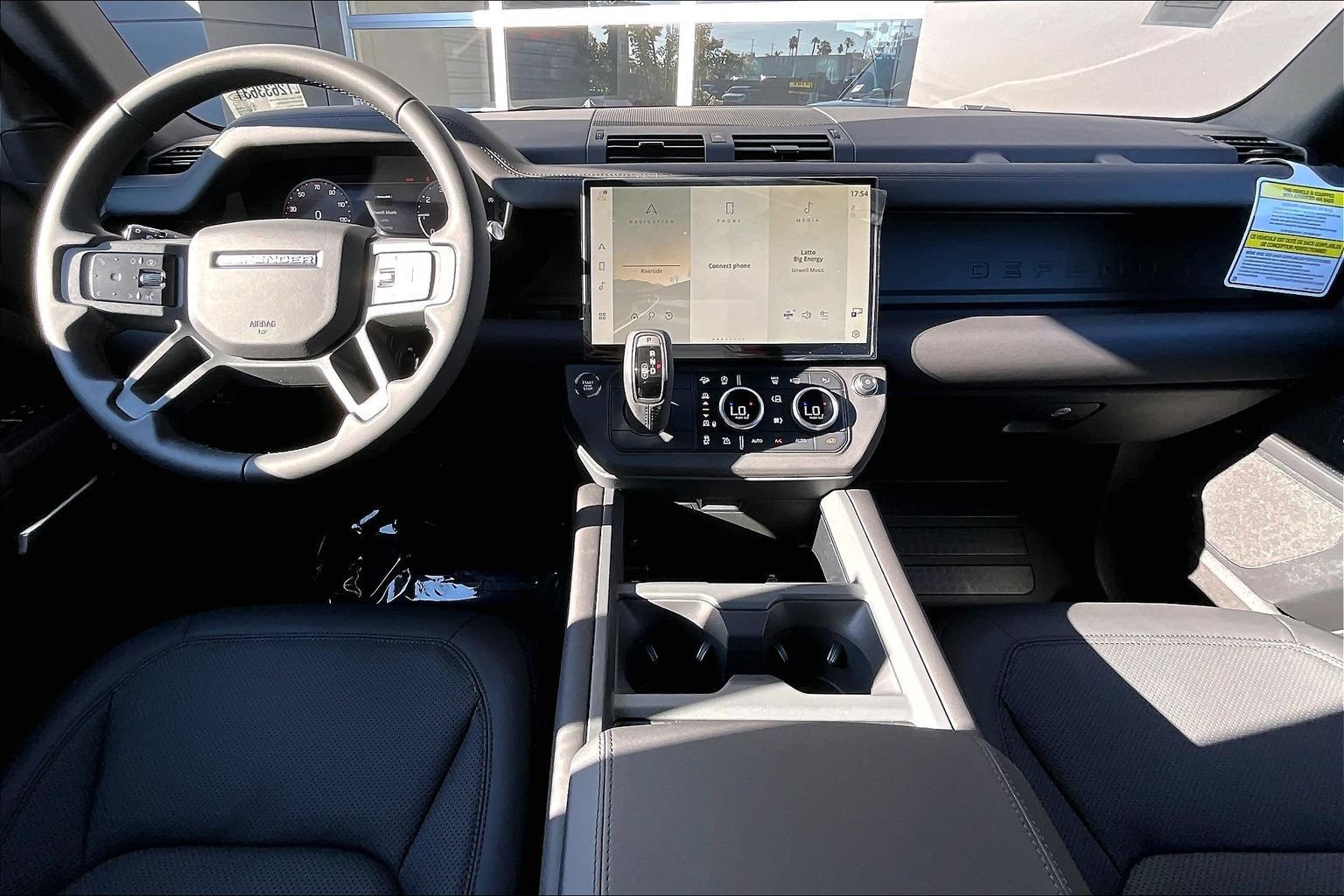 New 2026 Land Rover Defender 110 X-Dynamic SE AWD/4WD image 5