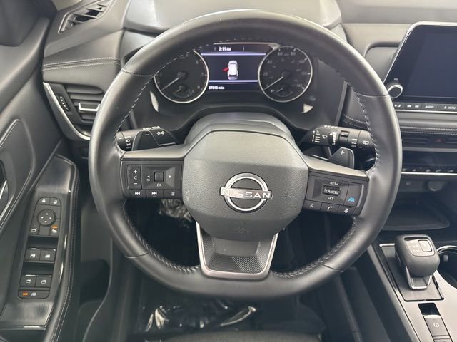 Used 2025 Nissan Rogue SV AWD/4WD image 28