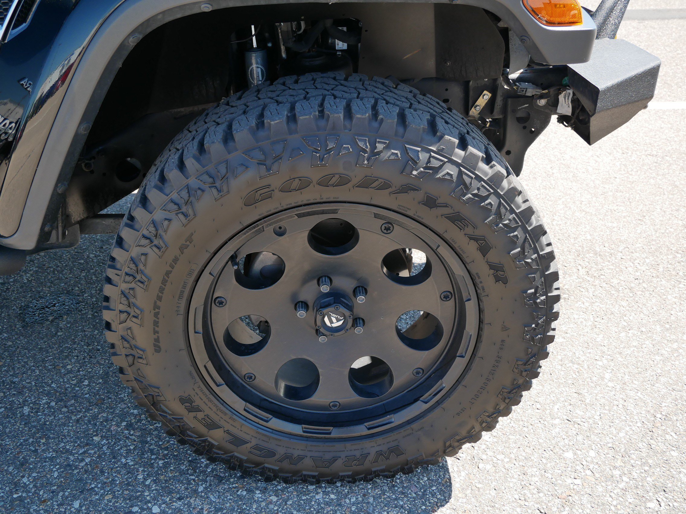 Used 2018 Jeep Wrangler Unlimited Sahara AWD/4WD image 15