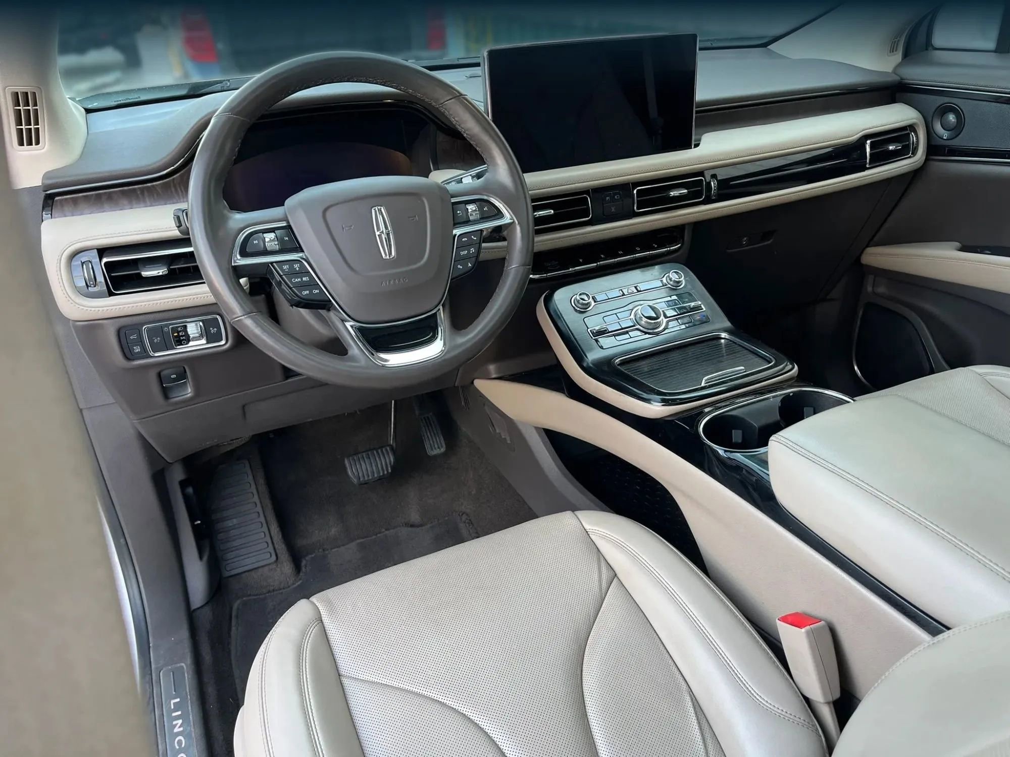 Used 2021 Lincoln Nautilus Reserve image 7