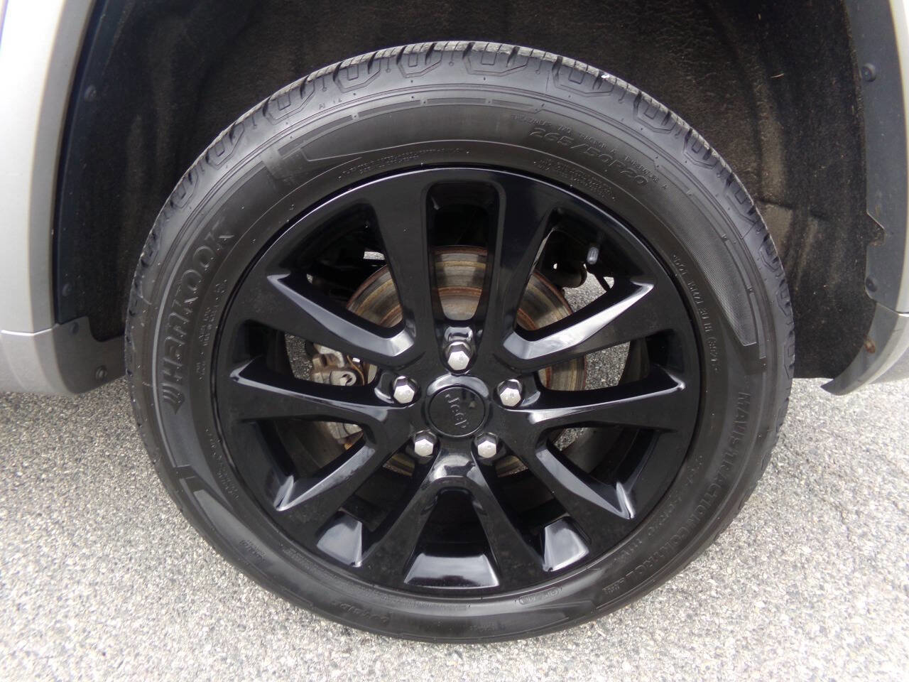 Used 2019 Jeep Grand Cherokee Altitude image 13