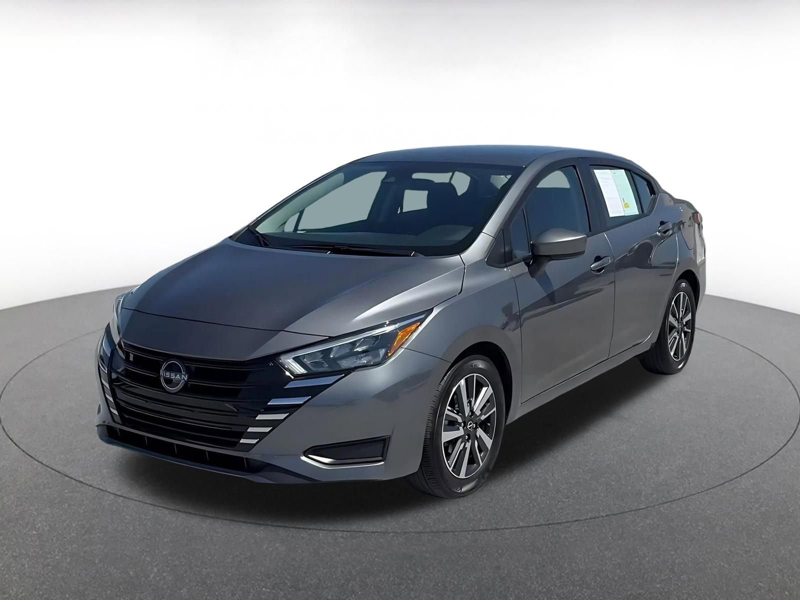Used 2025 Nissan Versa SV FWD image 7