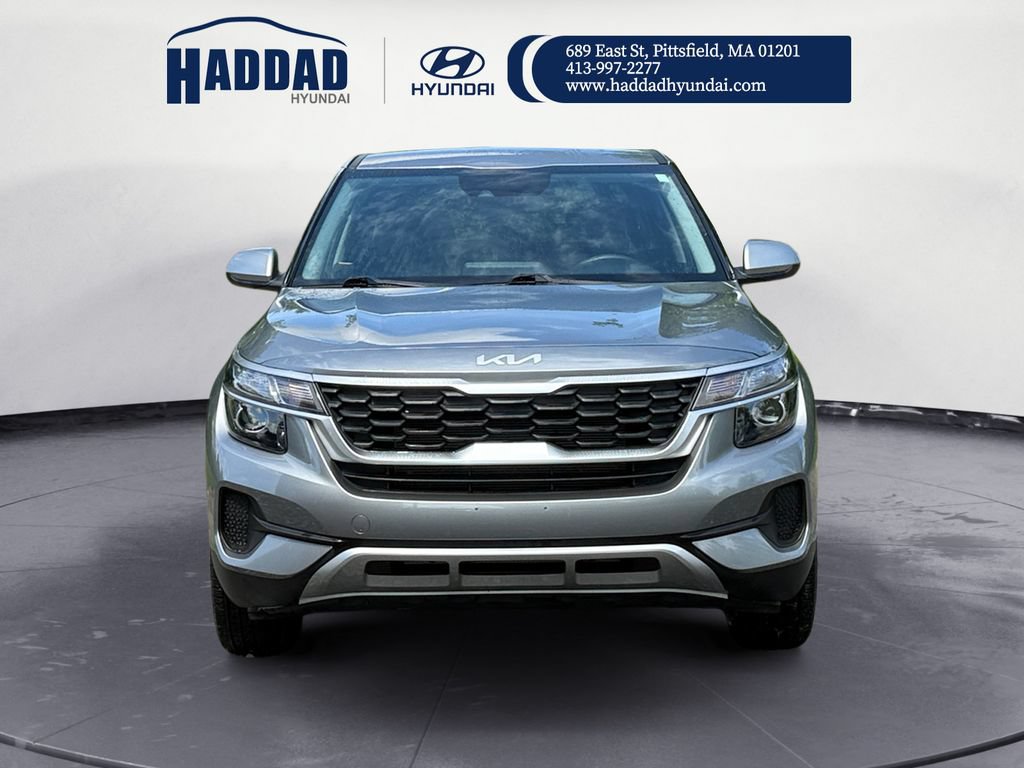 Used 2023 Kia Seltos LX AWD/4WD image 8