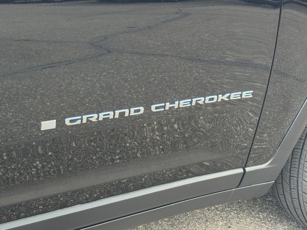 Used 2022 Jeep Grand Cherokee Limited 4xe w/ Luxury Tech Group II AWD/4WD image 38