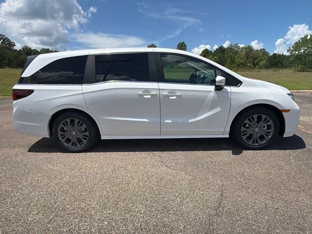 New 2026 Honda Odyssey Touring image 12