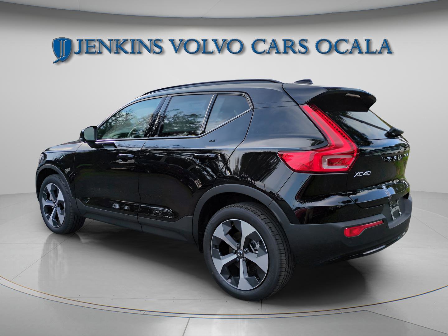 New 2025 Volvo XC40 B5 Plus w/ Protection Package Premier image 6