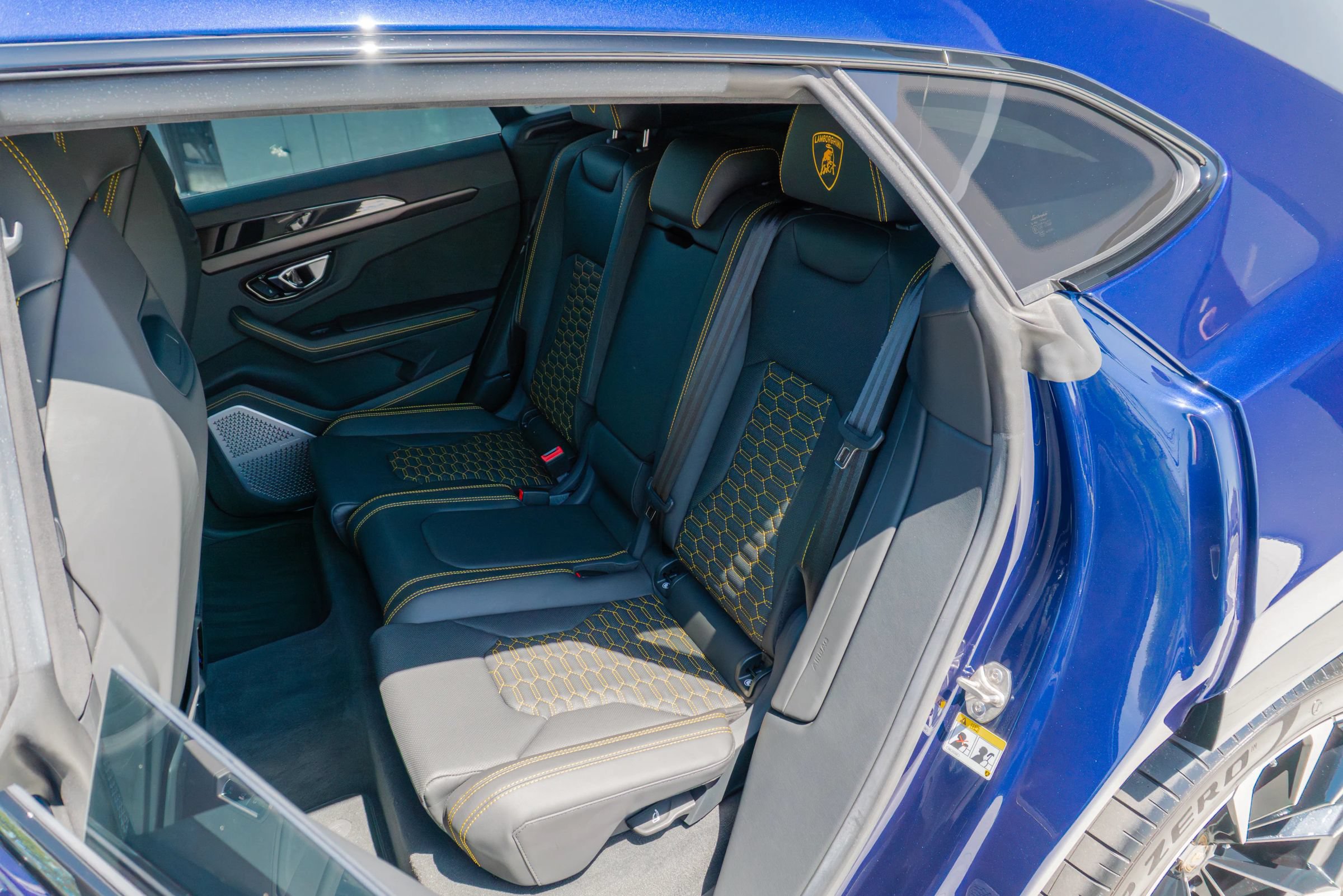 Used 2021 Lamborghini Urus AWD/4WD image 49