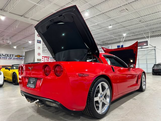 Used 2006 Chevrolet Corvette Coupe w/ Preferred Equipment Group RWD image 30