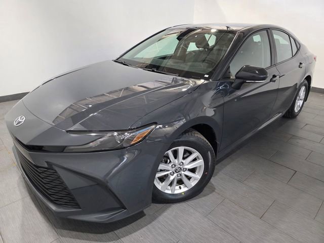 Used 2025 Toyota Camry LE w/ Convenience Package image 1