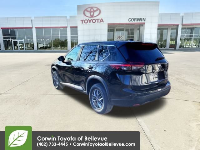 Used 2024 Nissan Rogue S image 15