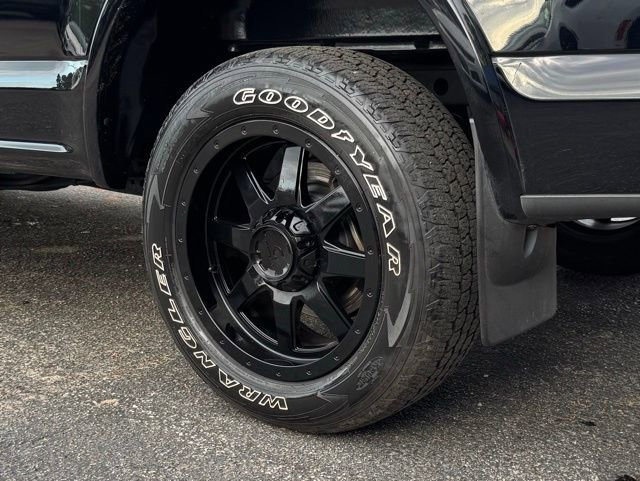 Used 2017 Ford F150 Lariat w/ Equipment Group 502A Luxury AWD/4WD image 22