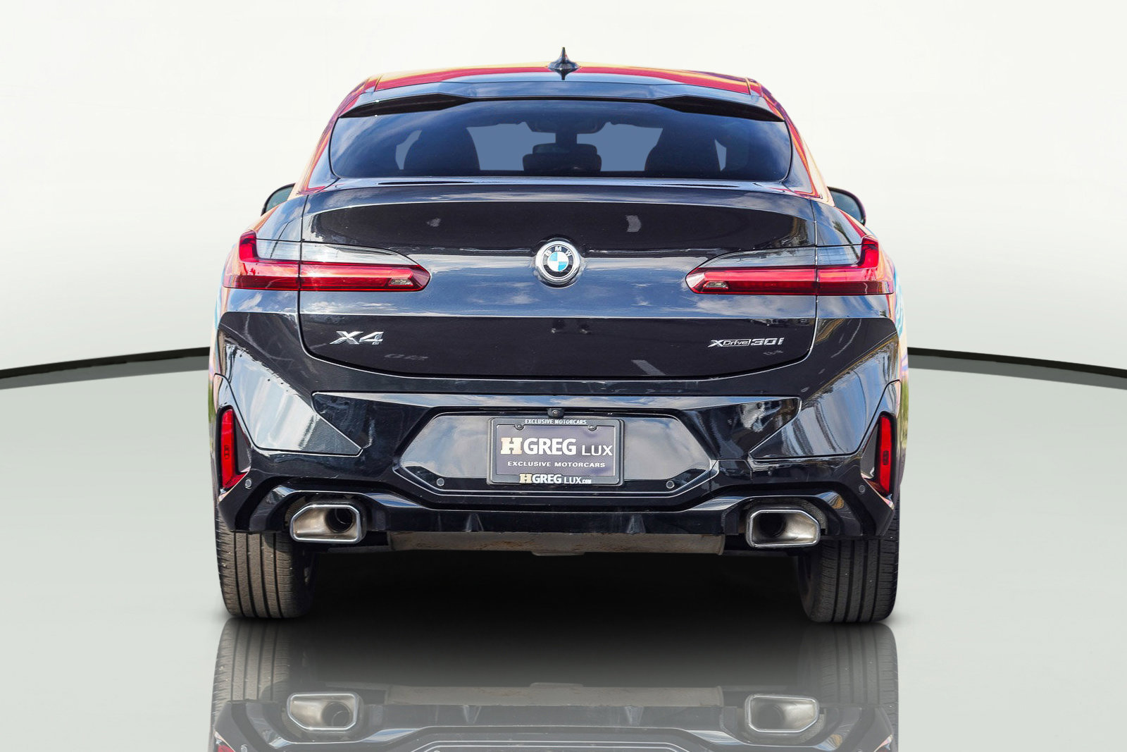 Used 2025 BMW X4 xDrive30i image 8