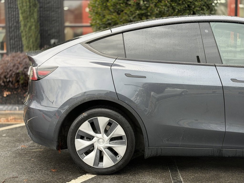 Used 2020 Tesla Model Y Long Range image 22