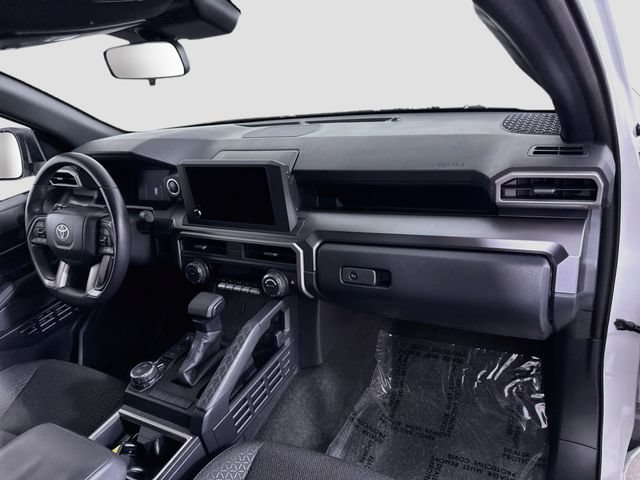 Certified 2026 Toyota 4Runner SR5 AWD/4WD image 30