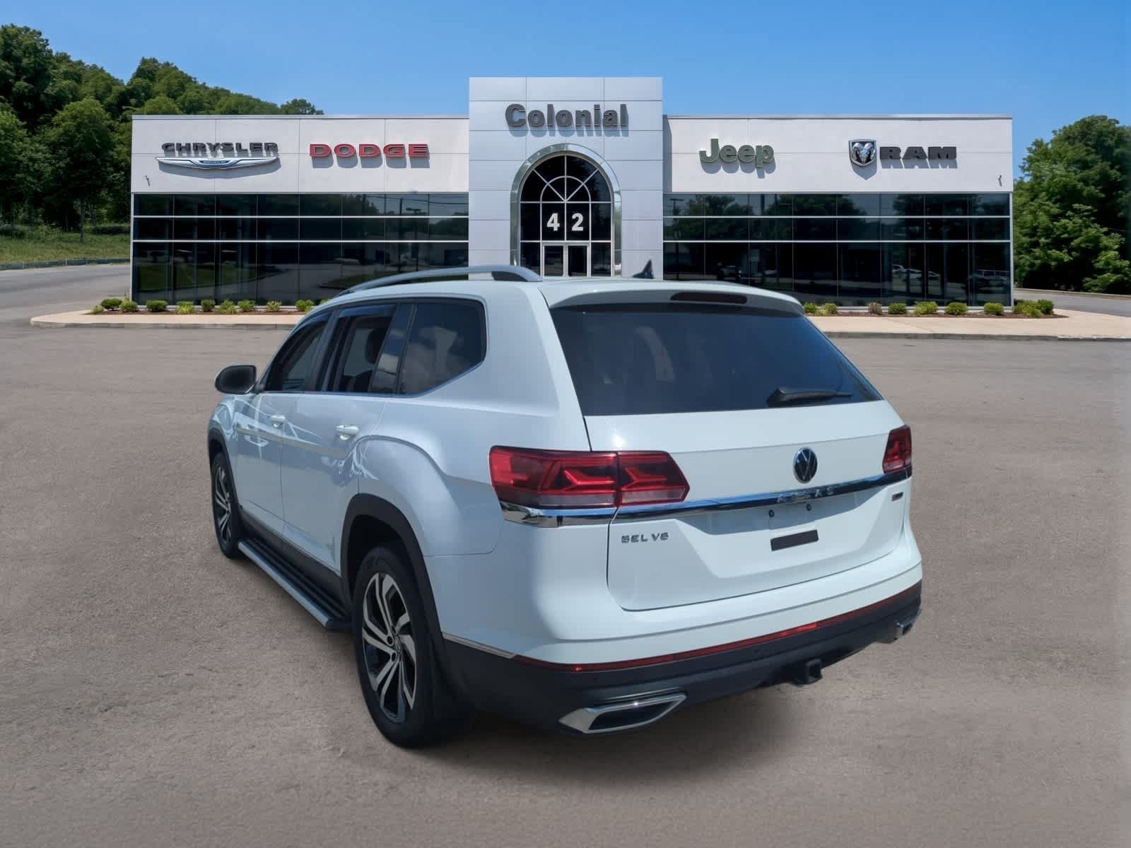 Used 2022 Volkswagen Atlas SEL AWD/4WD image 4