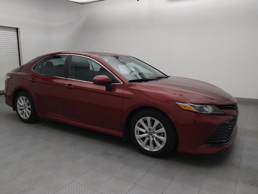 Used 2018 Toyota Camry LE FWD image 11