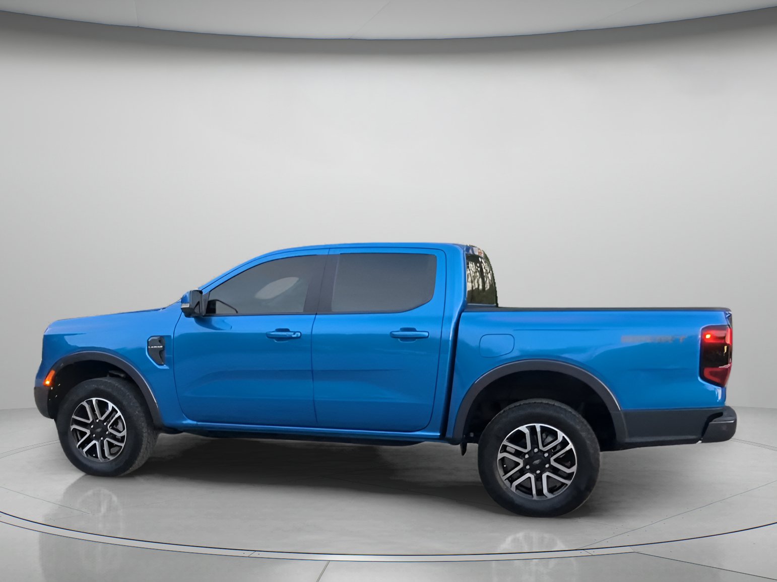 Used 2024 Ford Ranger Lariat w/ Trailer Tow Package RWD image 19