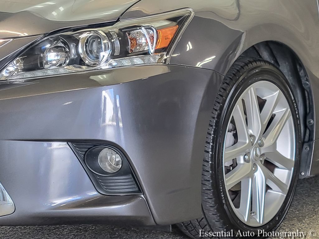 Used 2016 Lexus CT 200h w/ Navigation Package FWD image 4