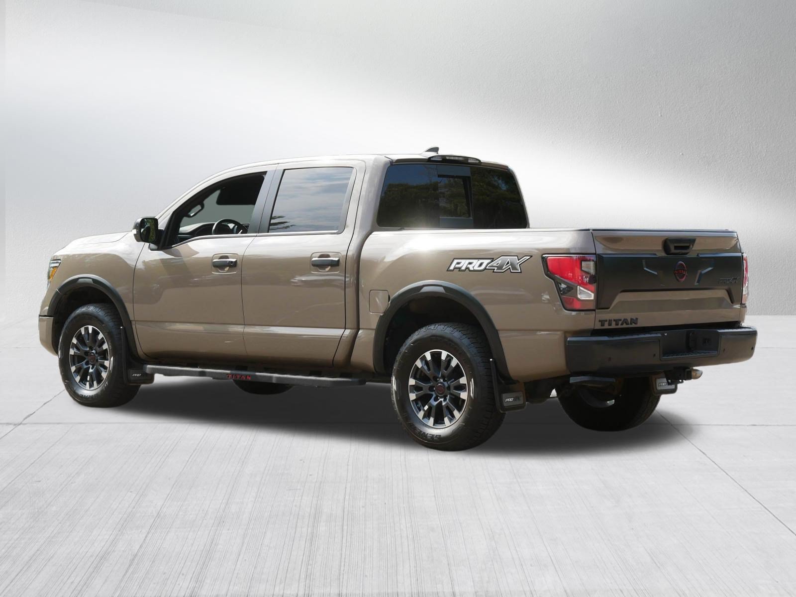 Certified 2024 Nissan Titan PRO-4X w/ Pro-4x Convenience Package AWD/4WD image 5