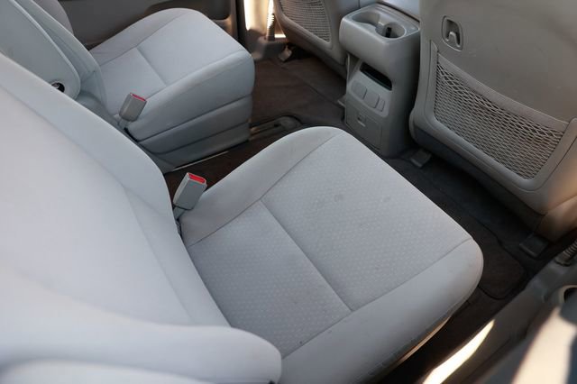 Used 2018 Kia Sedona L image 12