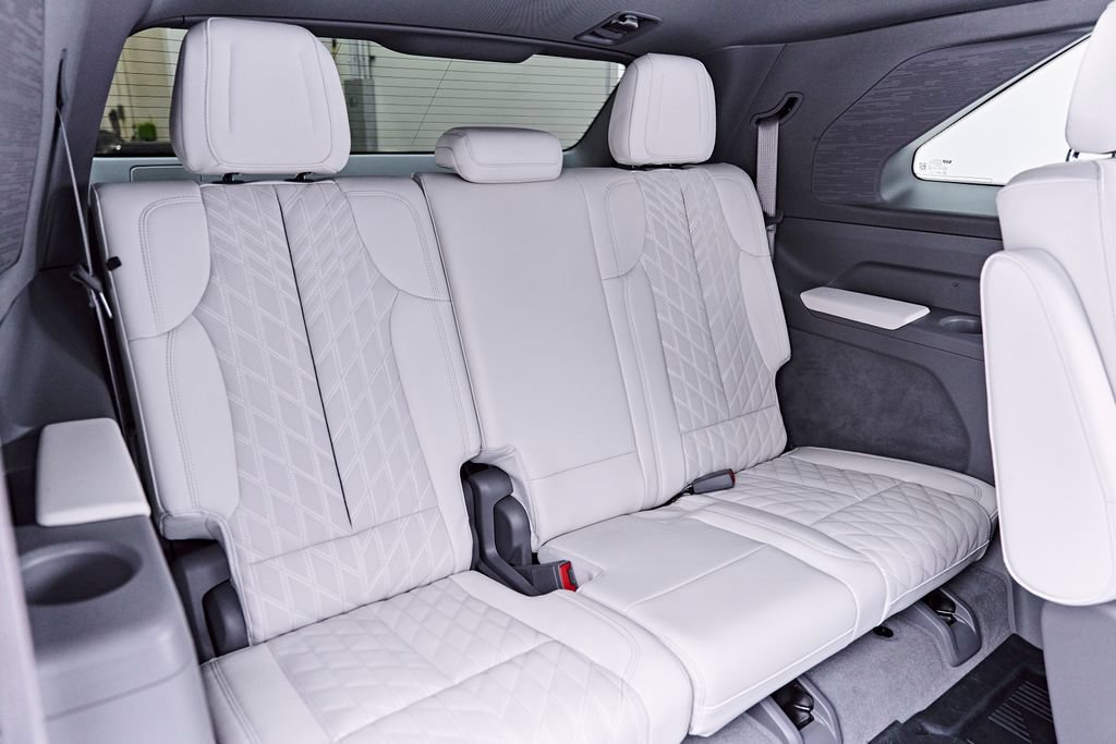 Used 2026 Cadillac Escalade IQ Sport 1 w/ LPO, Etrunk Organizer Package AWD/4WD image 59