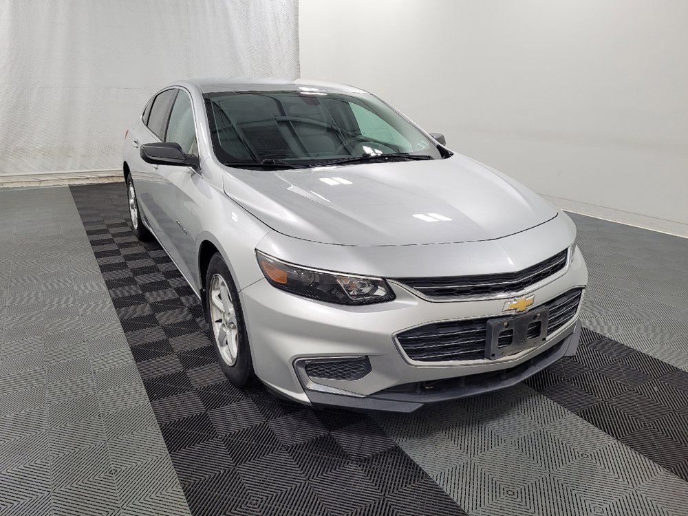Used 2017 Chevrolet Malibu LS FWD image 13