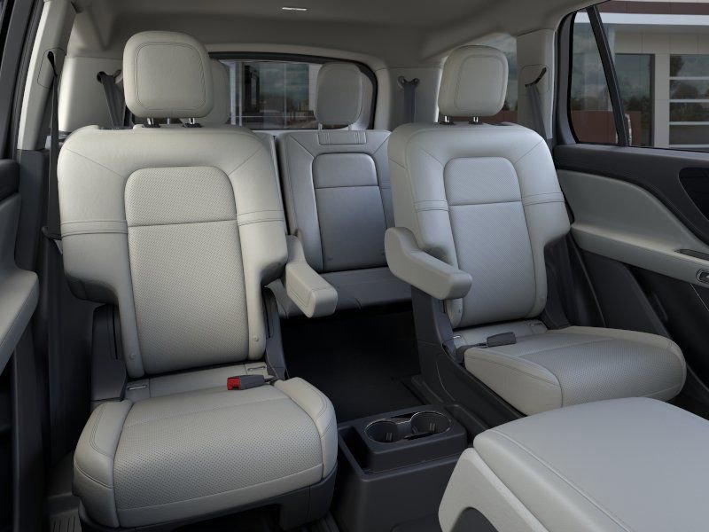New 2026 Lincoln Aviator AWD image 12