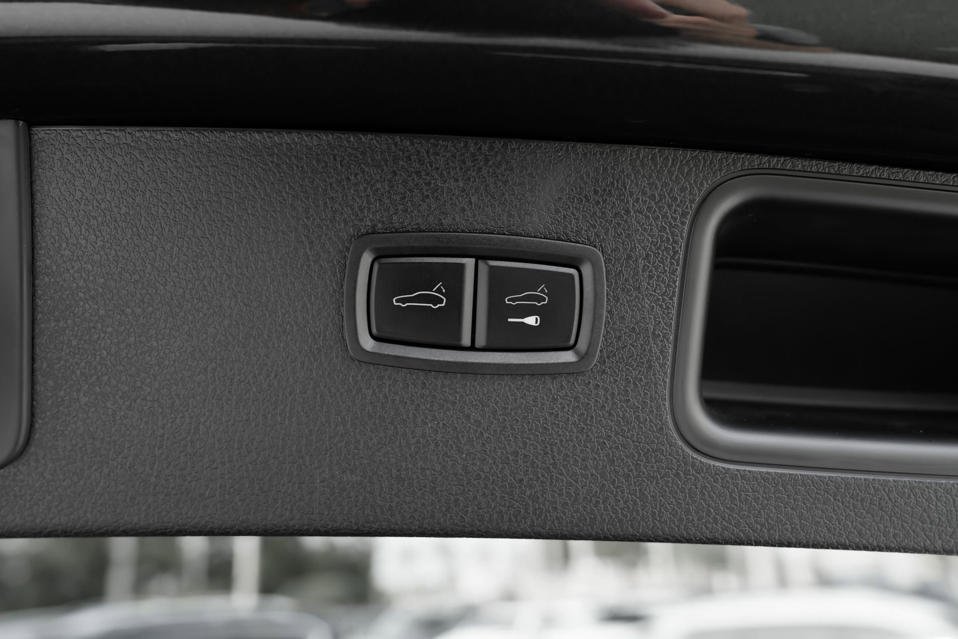 Used 2022 Porsche Macan image 42