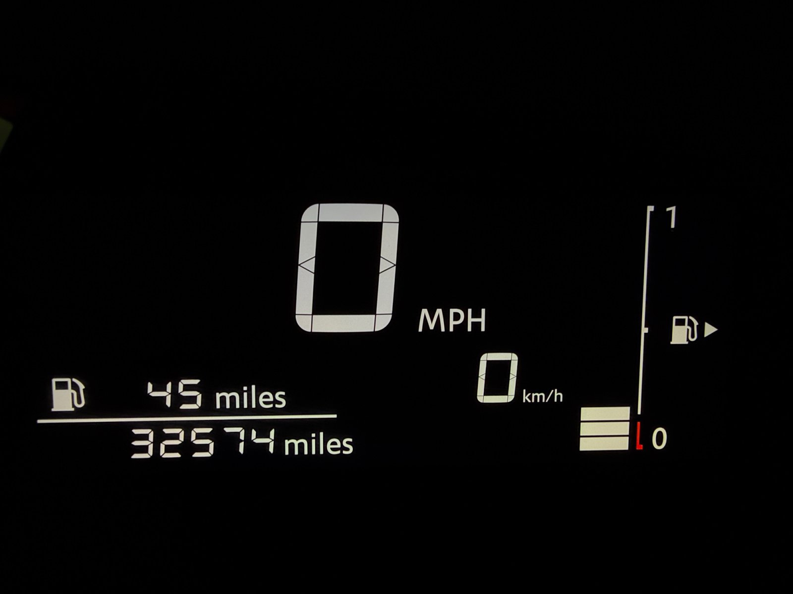 Used 2025 Nissan Kicks SV FWD image 2