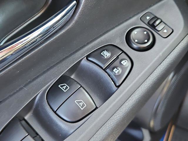 Certified 2021 Nissan Kicks SV image 24