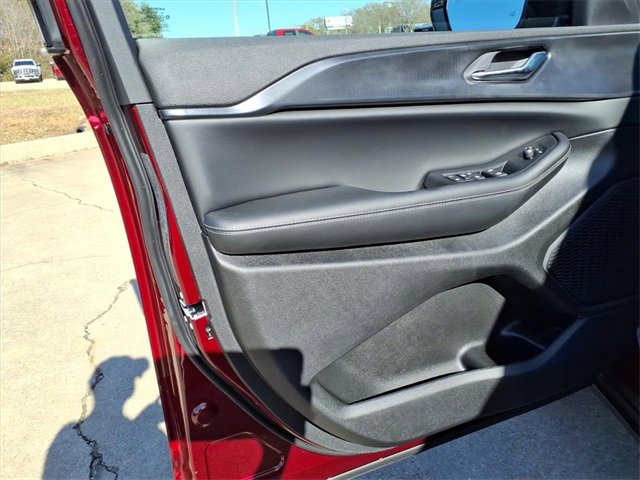 New 2025 Jeep Grand Cherokee Altitude image 19