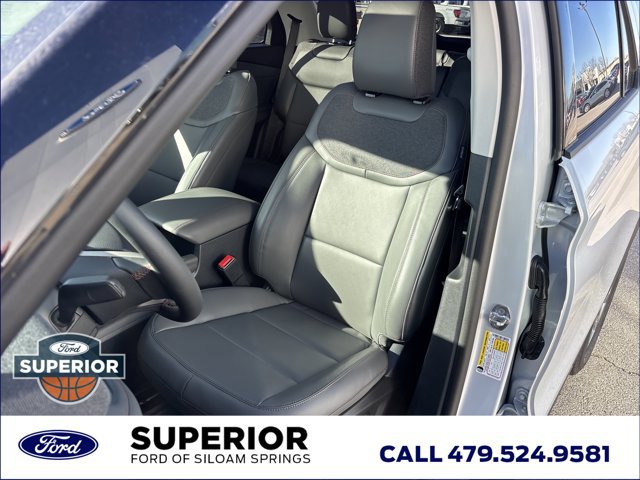 New 2026 Ford Explorer Active w/ Active Comfort Package image 23