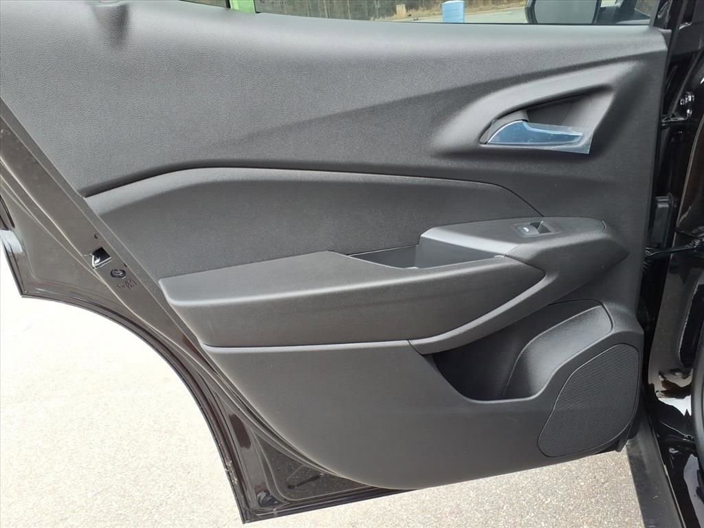 New 2026 Chevrolet Trax LT w/ Driver Confidence Package image 21