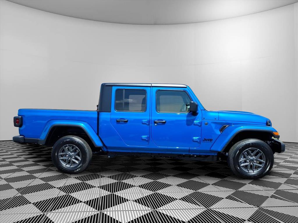 New 2026 Jeep Gladiator Sport AWD/4WD image 25