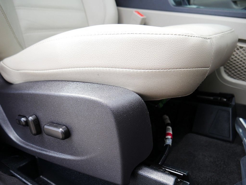 Used 2018 Ford Escape Titanium AWD/4WD image 59
